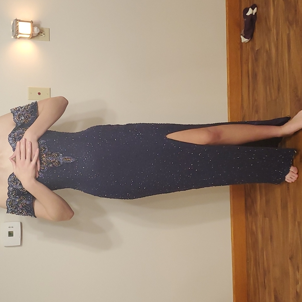Formal Dress - Picture 4 of 6
